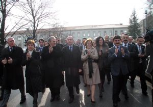 CHP DEN, TBMM TARİHİNDE BİR İLK